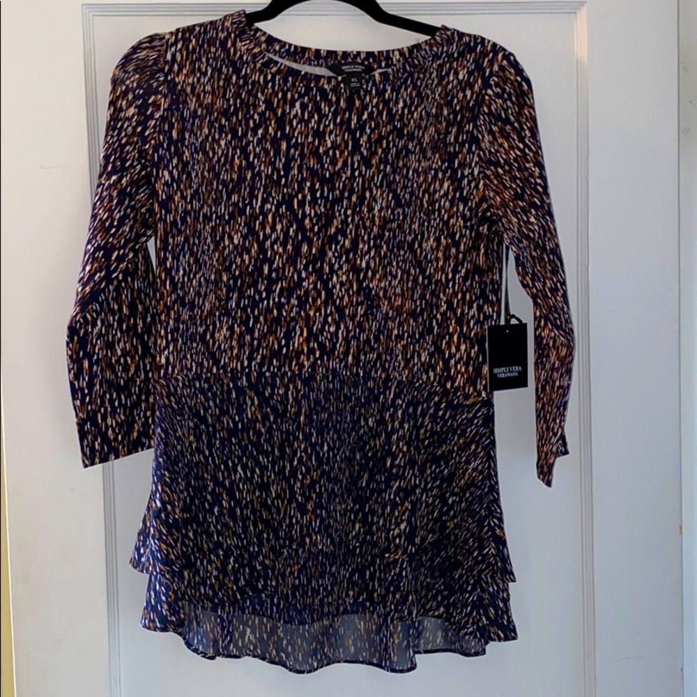 Vera Wang speckled navy blue top.